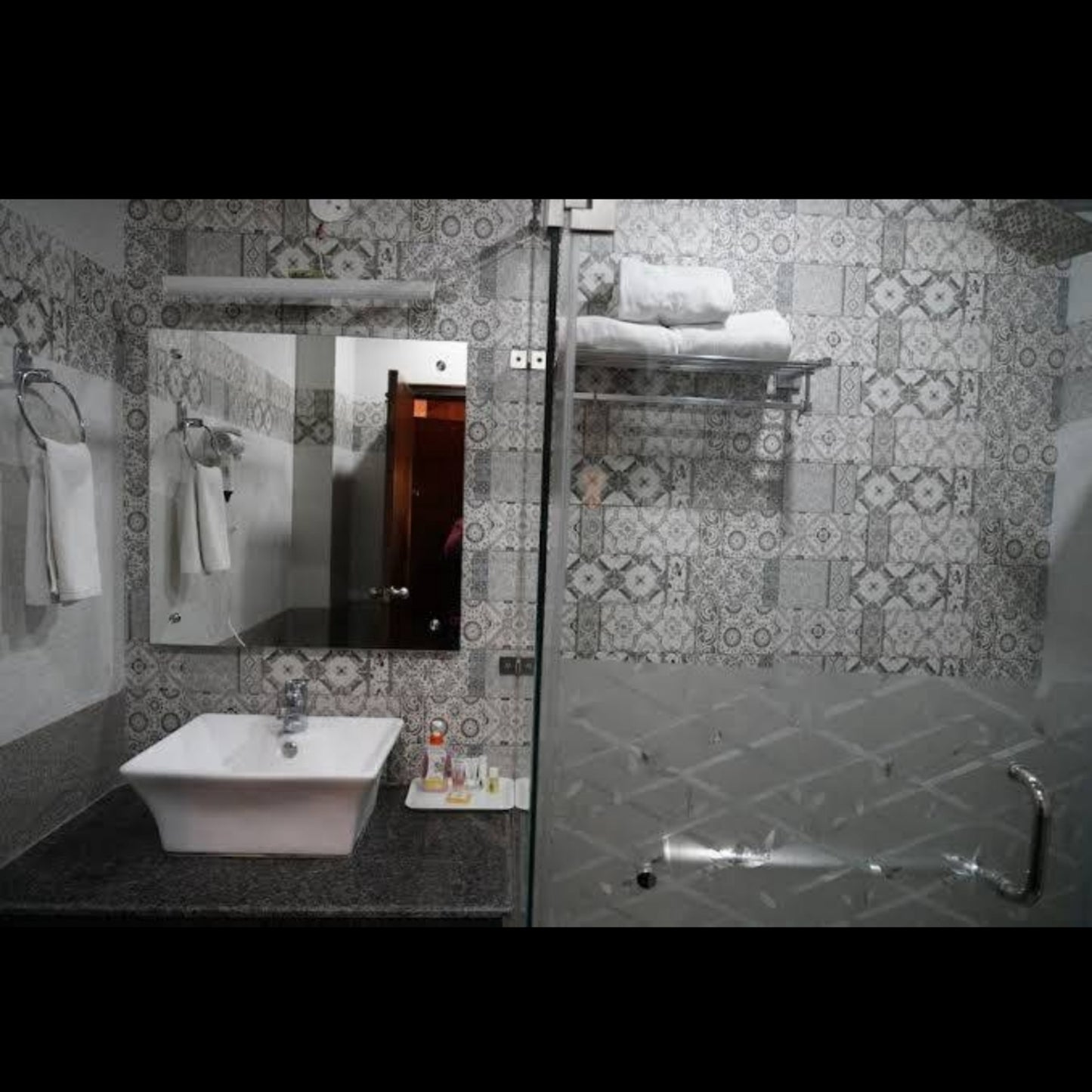 Hotel Dharamshala Paradise