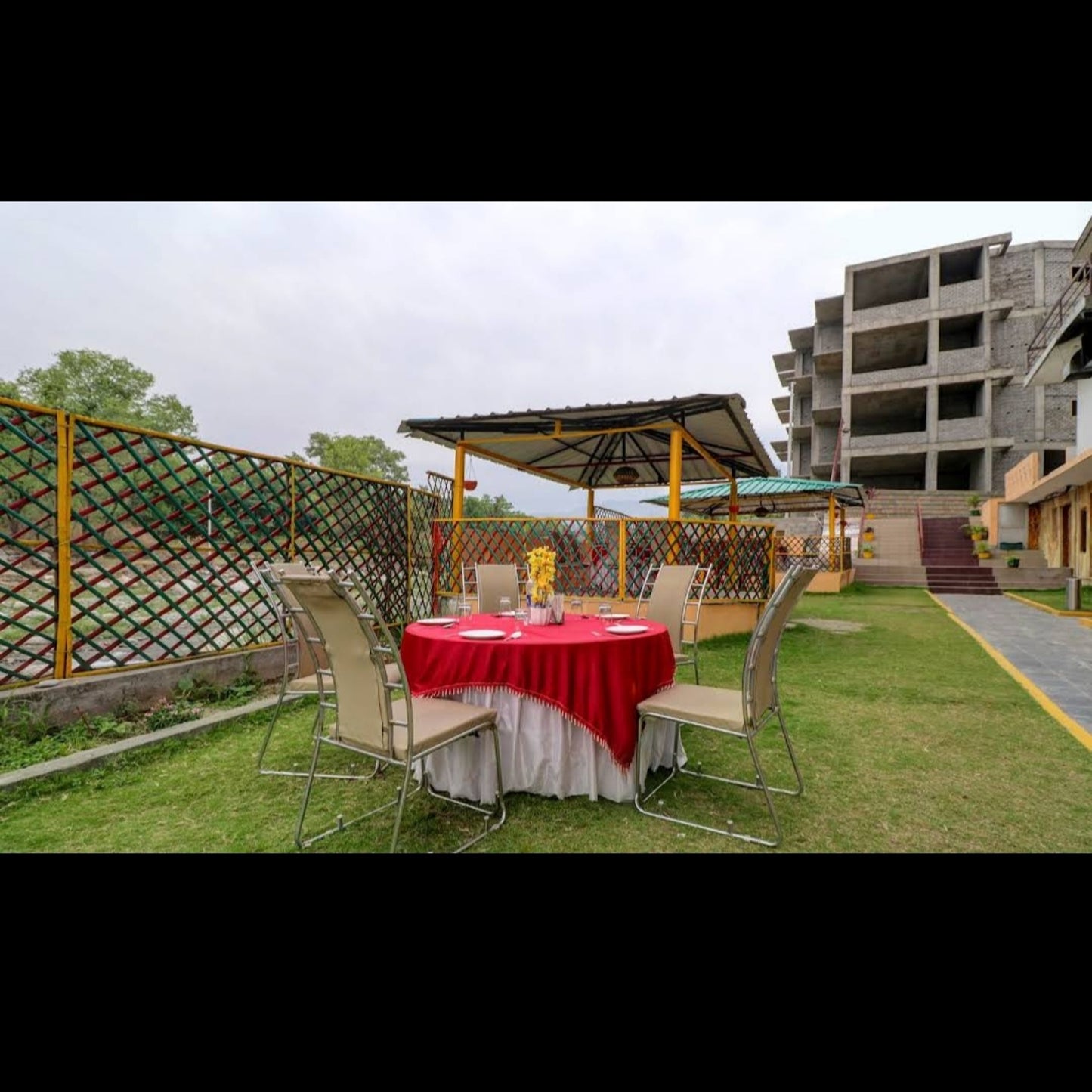 The Trance - A Riverside Resort Hotel