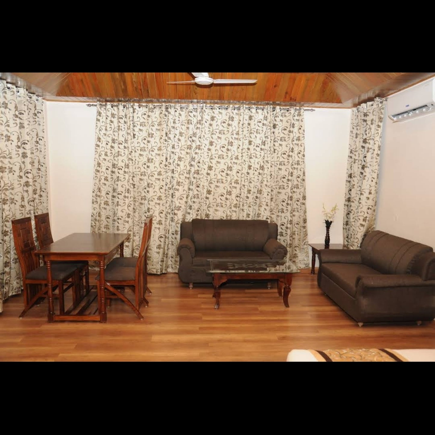 Hotel Dharamshala Paradise