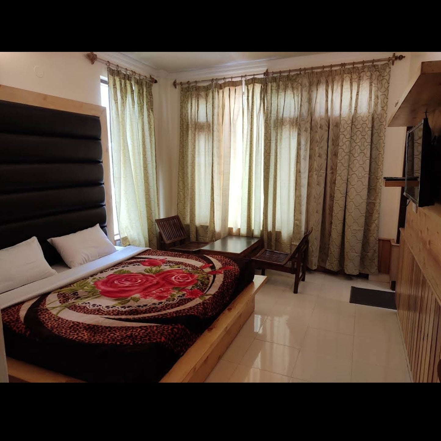 Greenwood Inn Rooftop Bar _ Resort