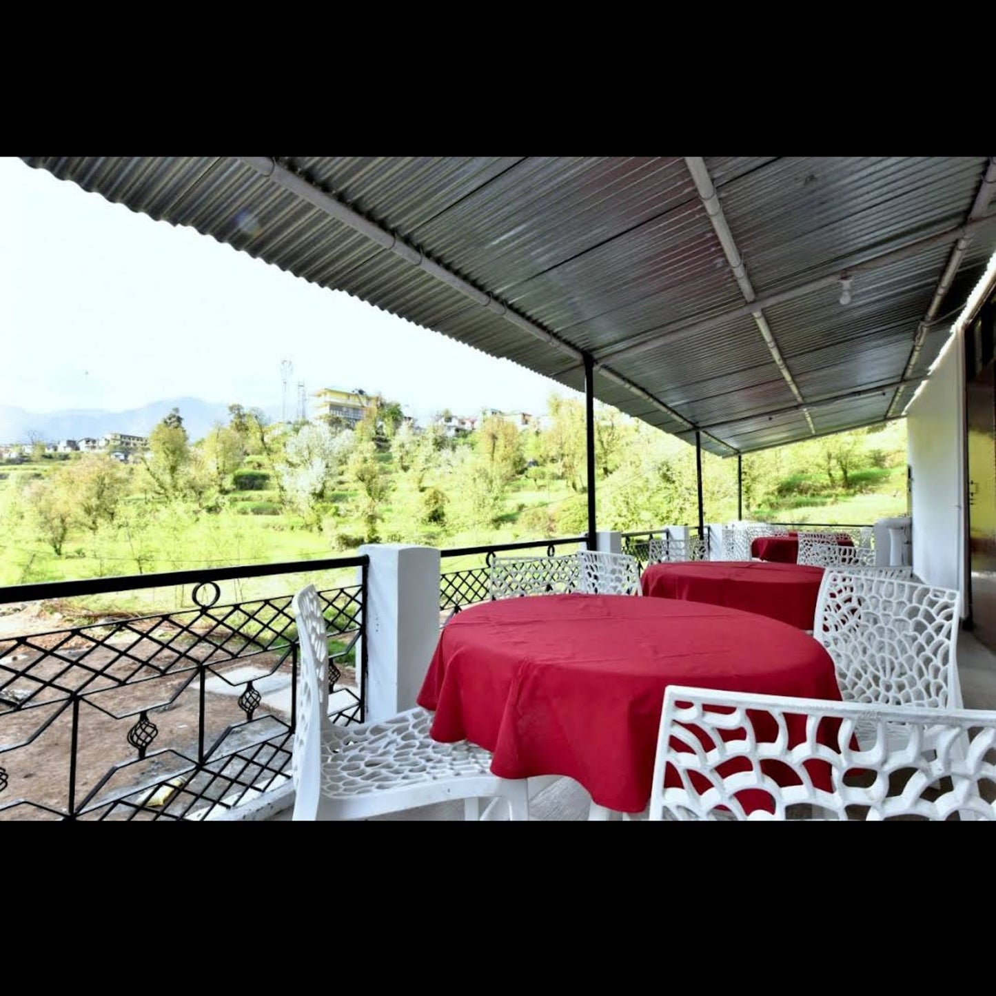 Hotel Snow Retreat BY DLS HOTELS_