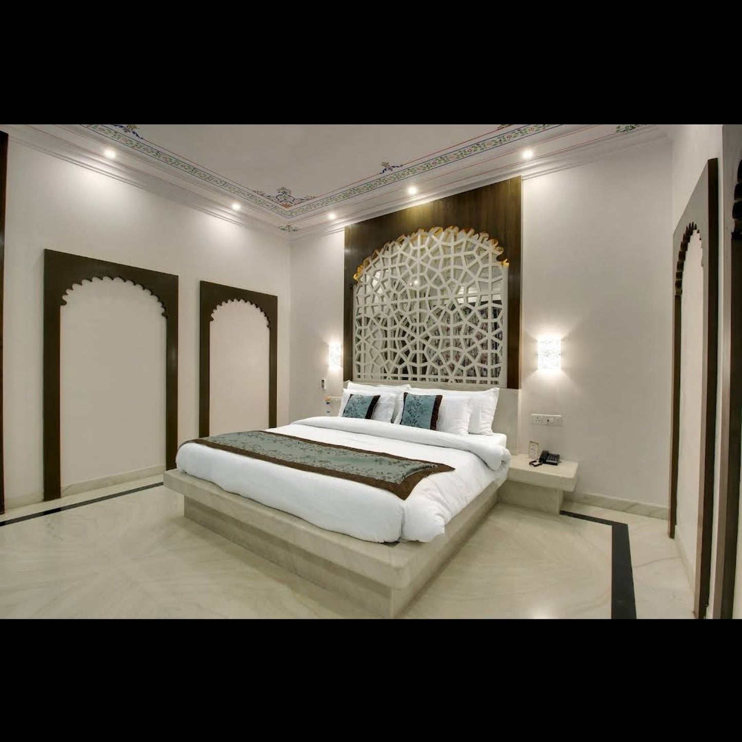 Panna Vilas A Boutique Lake Facing Udaipur