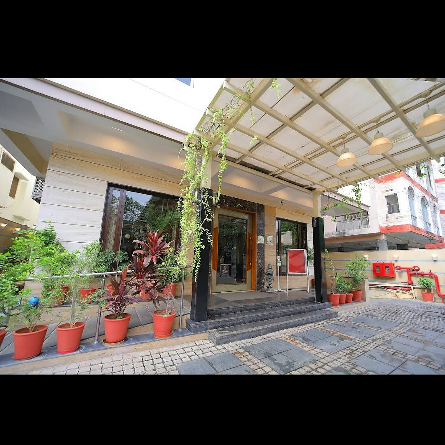 Amantra Comfort Hotel