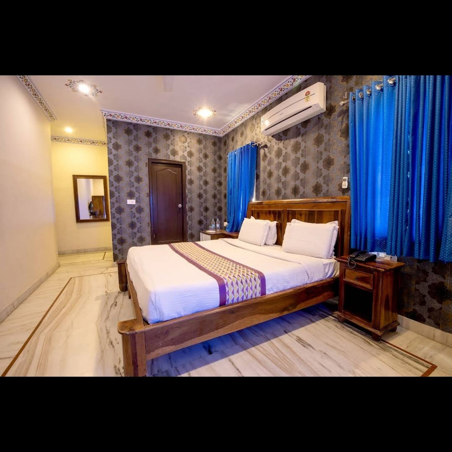 Hotel Royal Pratap Niwas