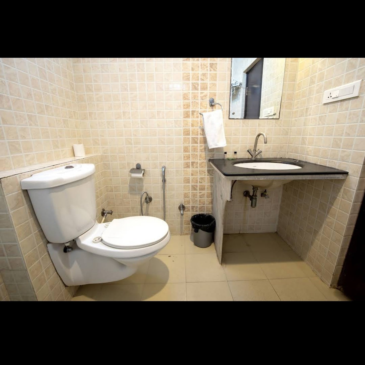 Hotel Royal Pratap Niwas