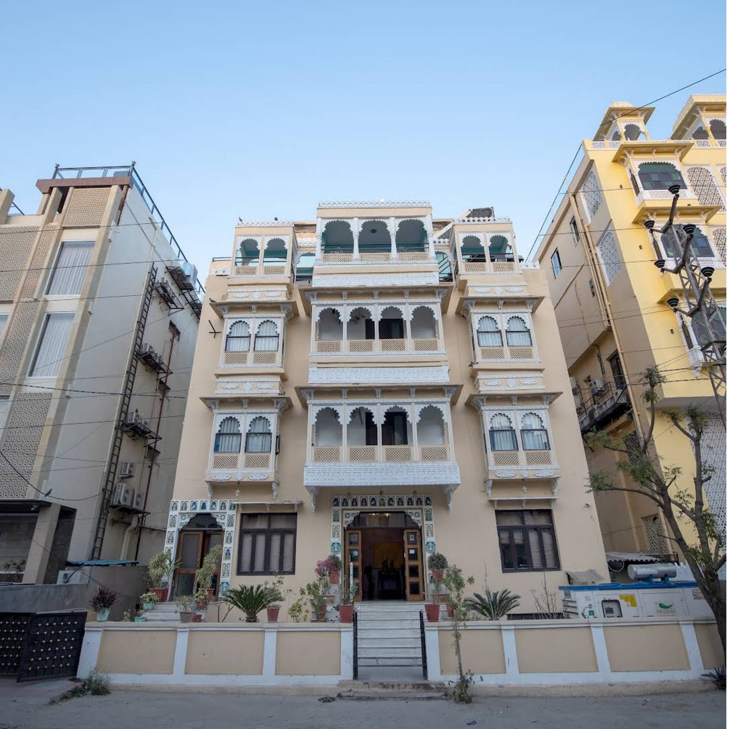 Hotel Royal Pratap Niwas