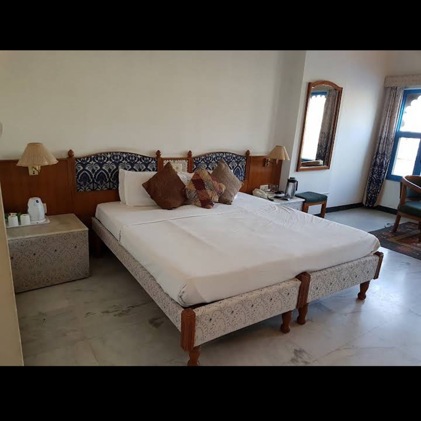 Hotel Sarovar A Boutique Lake Facing