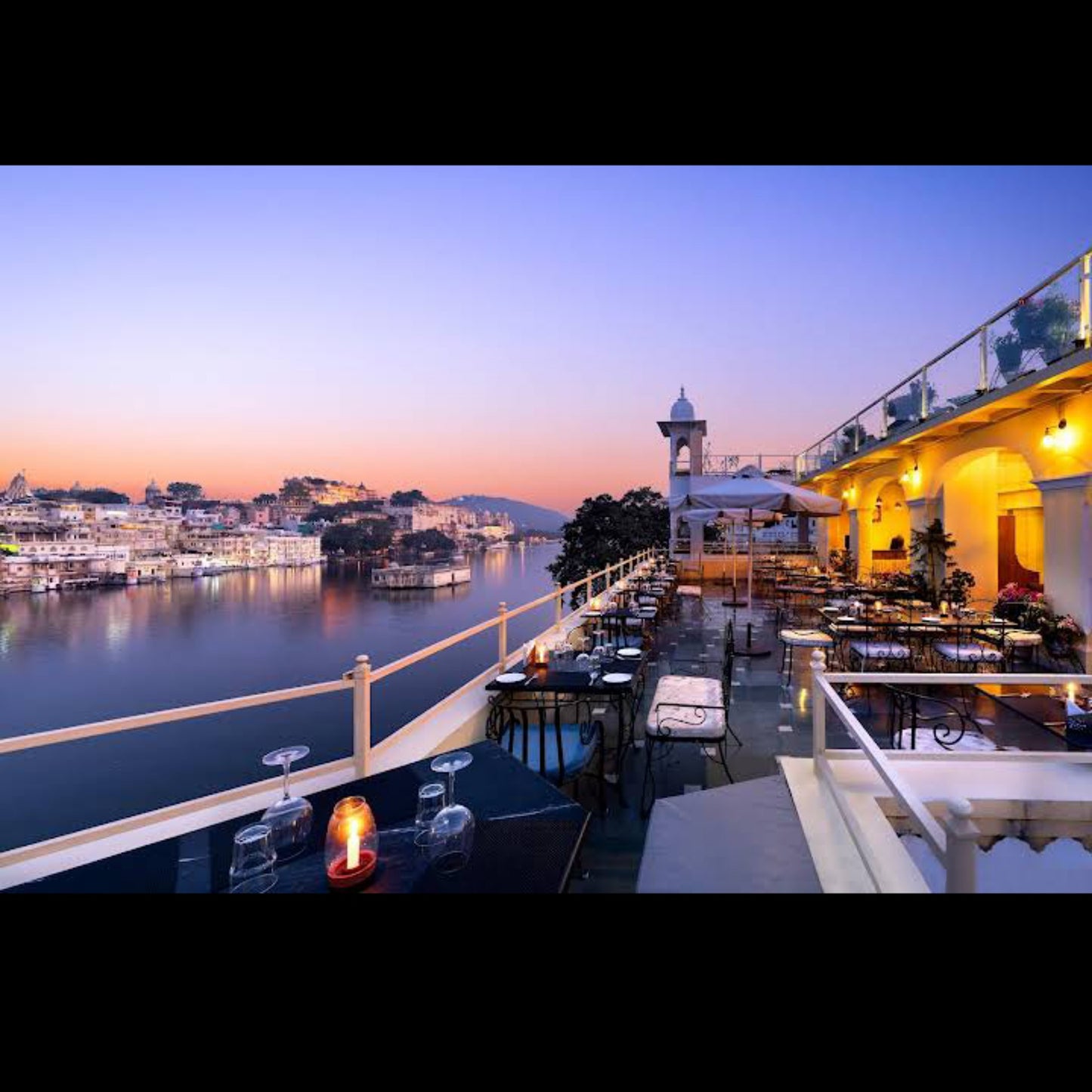 Hotel Sarovar A Boutique Lake Facing