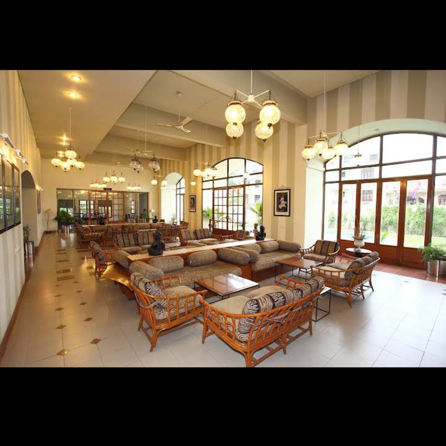 Hotel Paras Mahal Udaipur