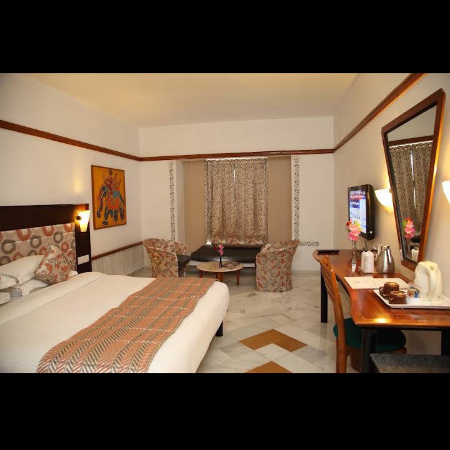 Hotel Paras Mahal Udaipur