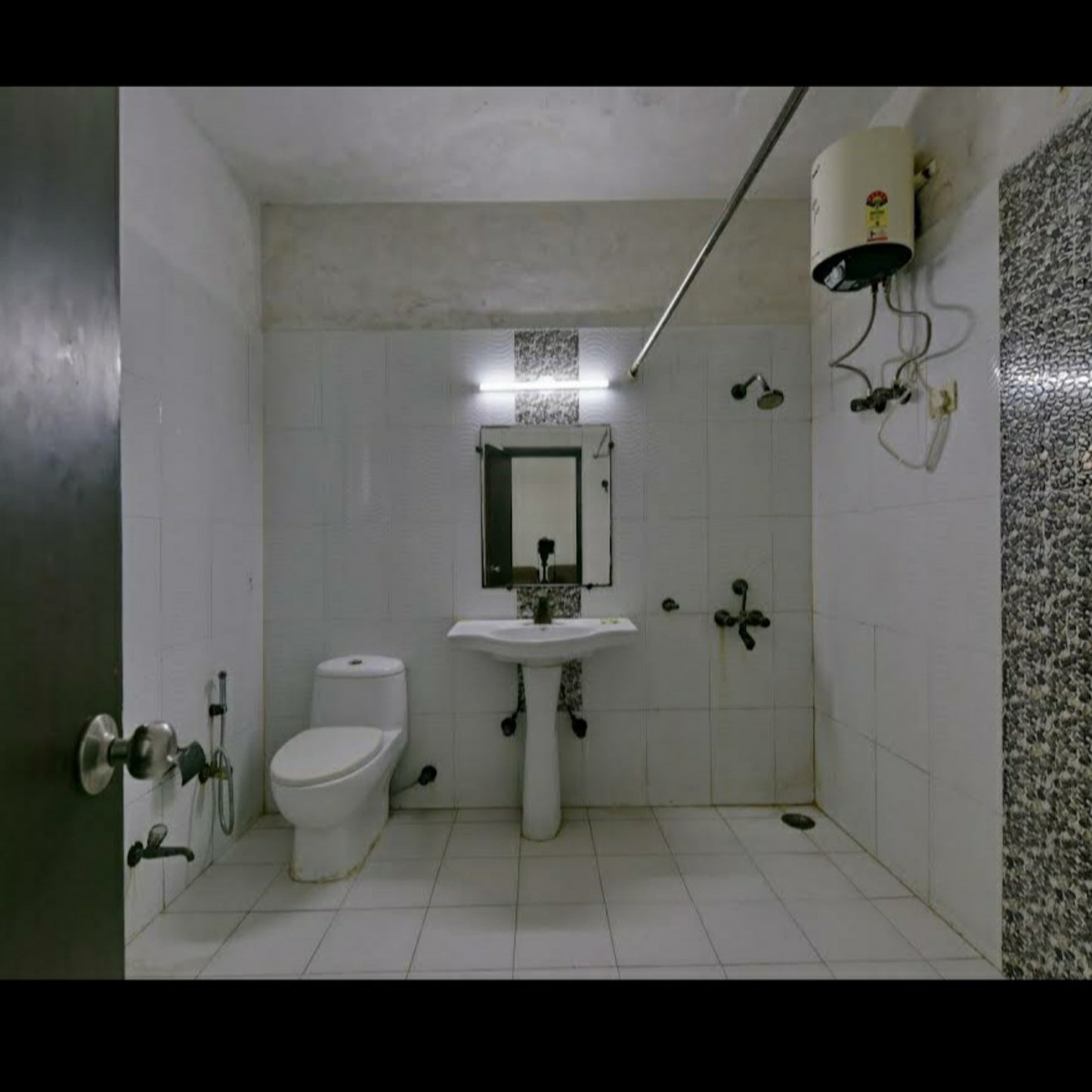 Hotel Diamond Stay by Admire Inn By F9 Hotels RISHIKESH_