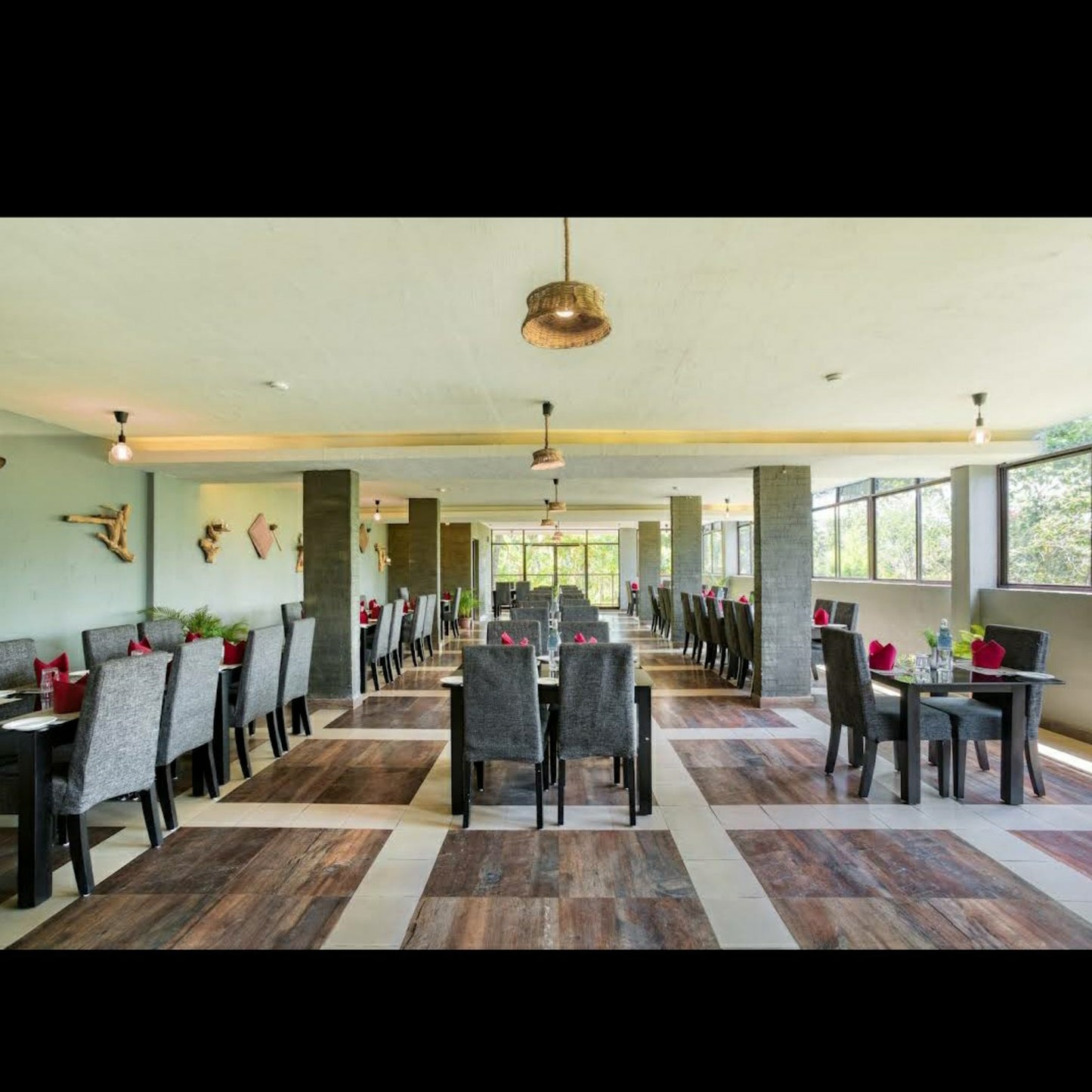 The Mountain Courtyard Thekkady