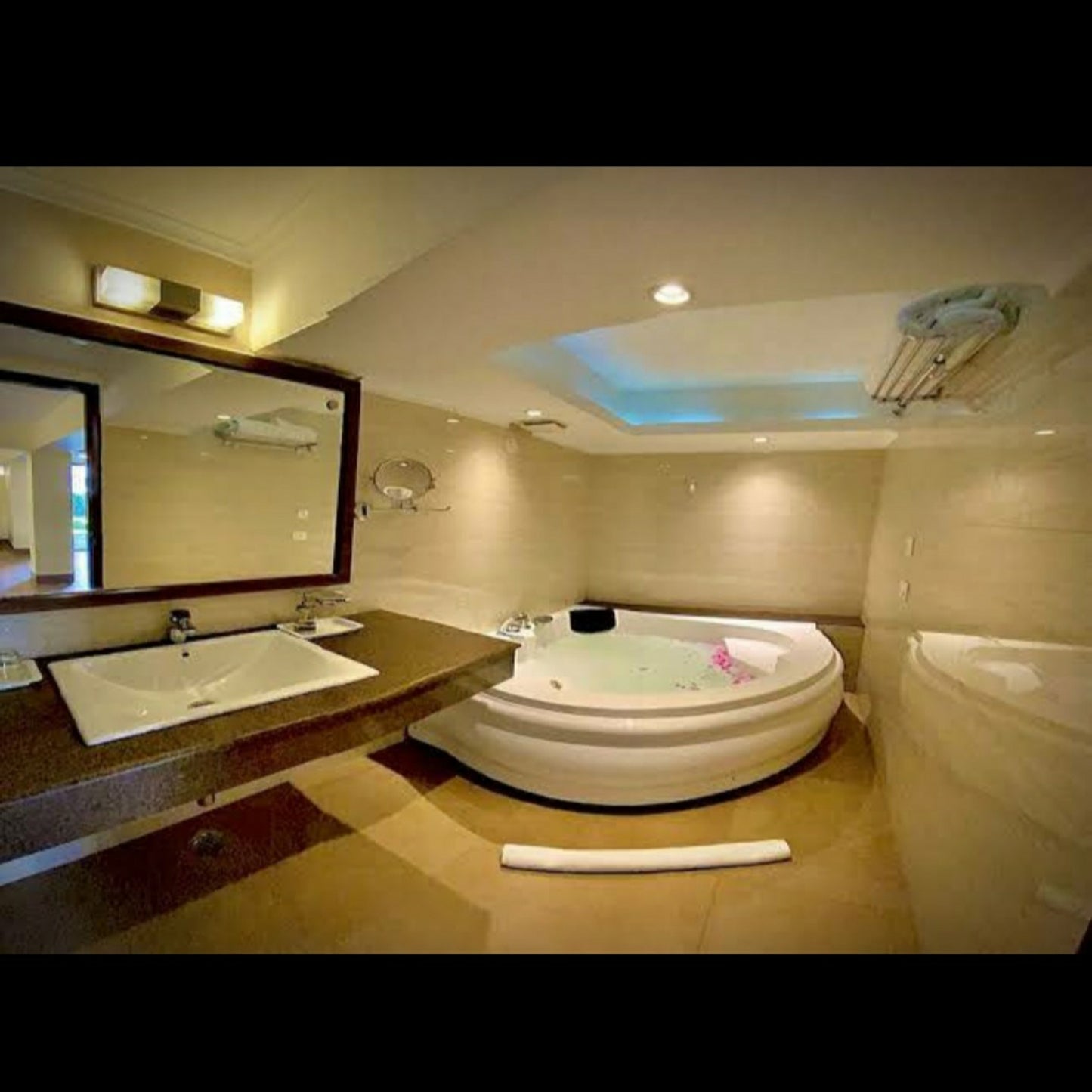 Marigold Sarovar Portico _Shimla