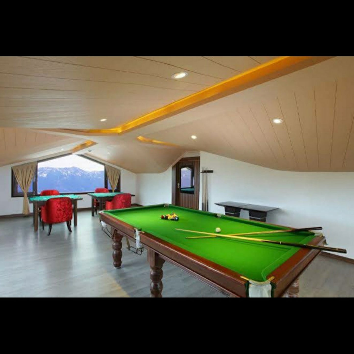 Marigold Sarovar Portico _Shimla