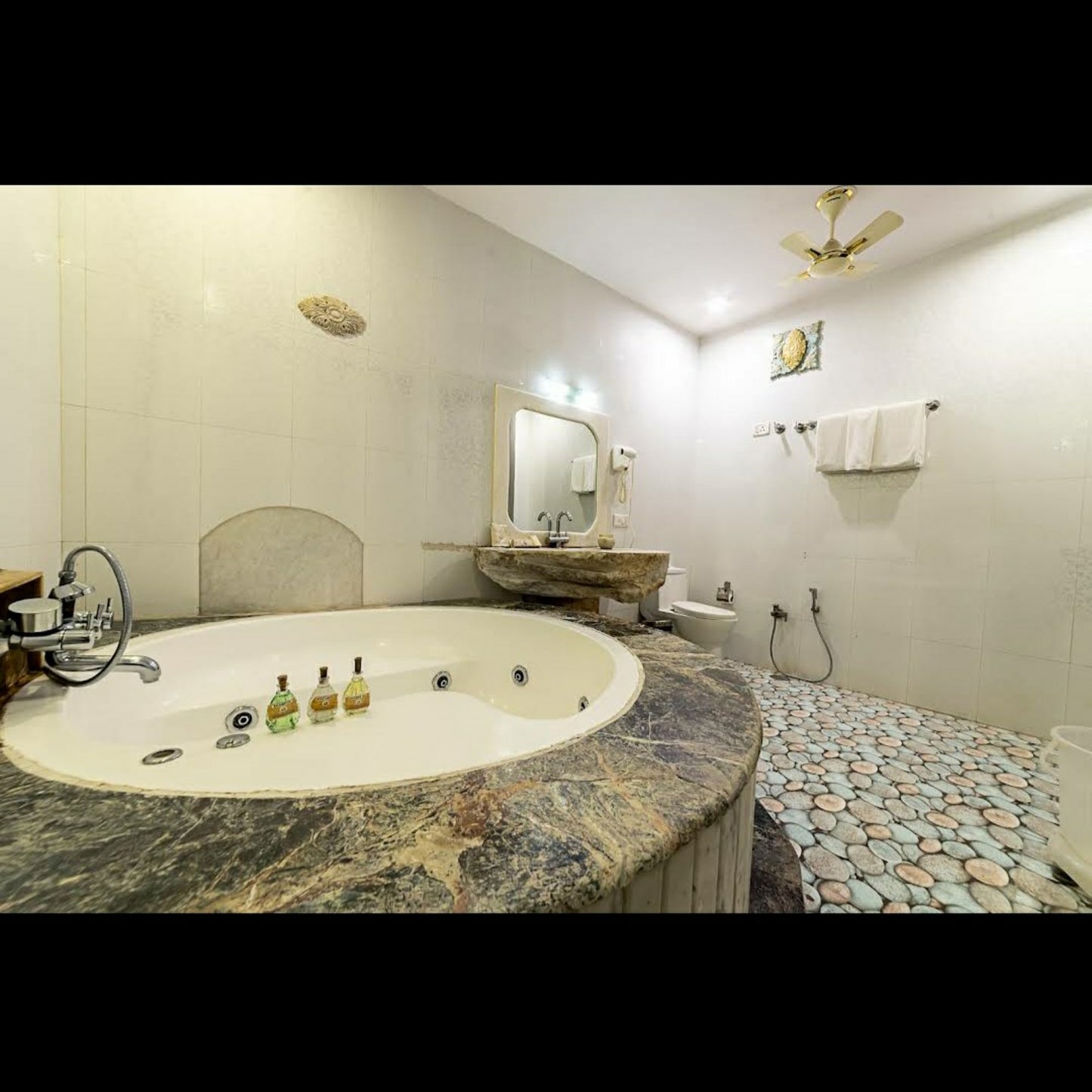 Lohagarh Fort Resort _Jaipur