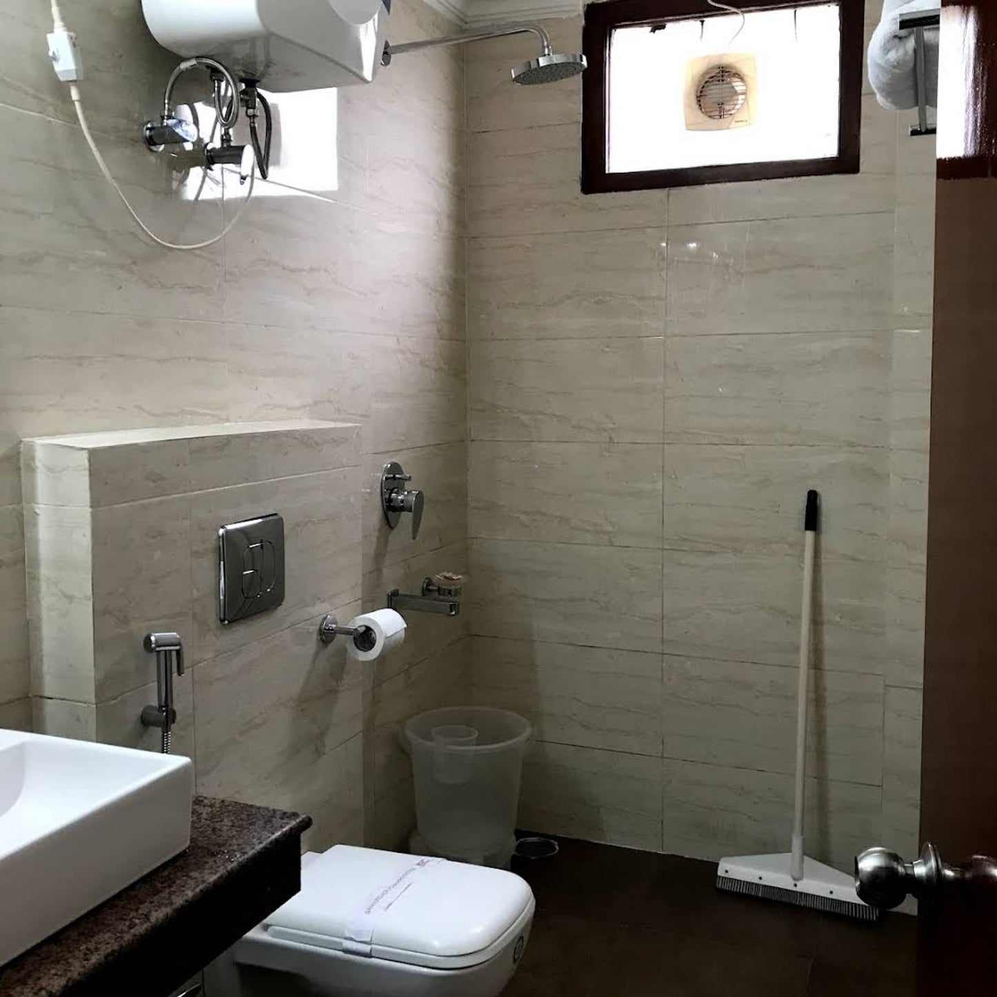 Hotel Hukam_s Holiday Home Kasol