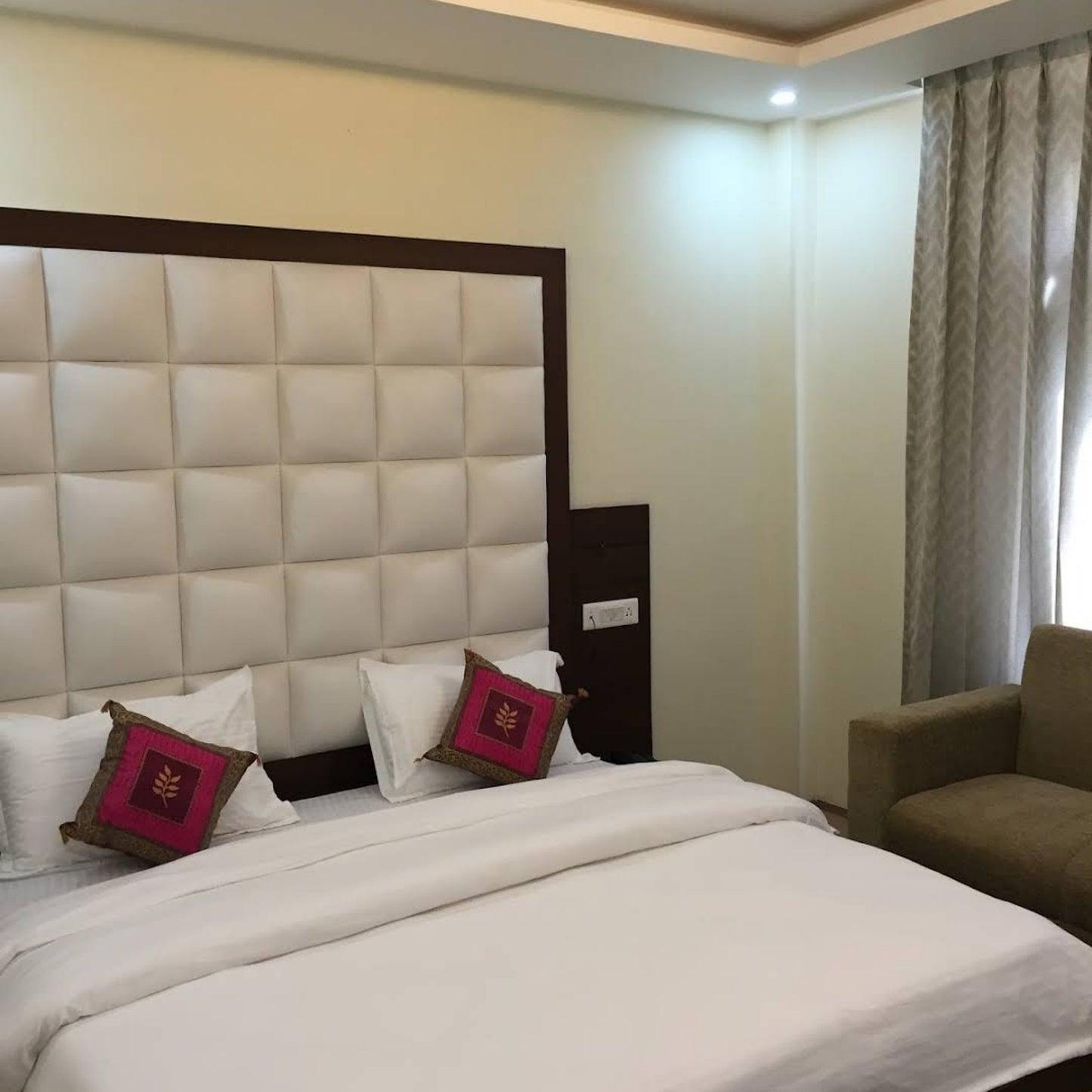 Hotel Hukam_s Holiday Home Kasol