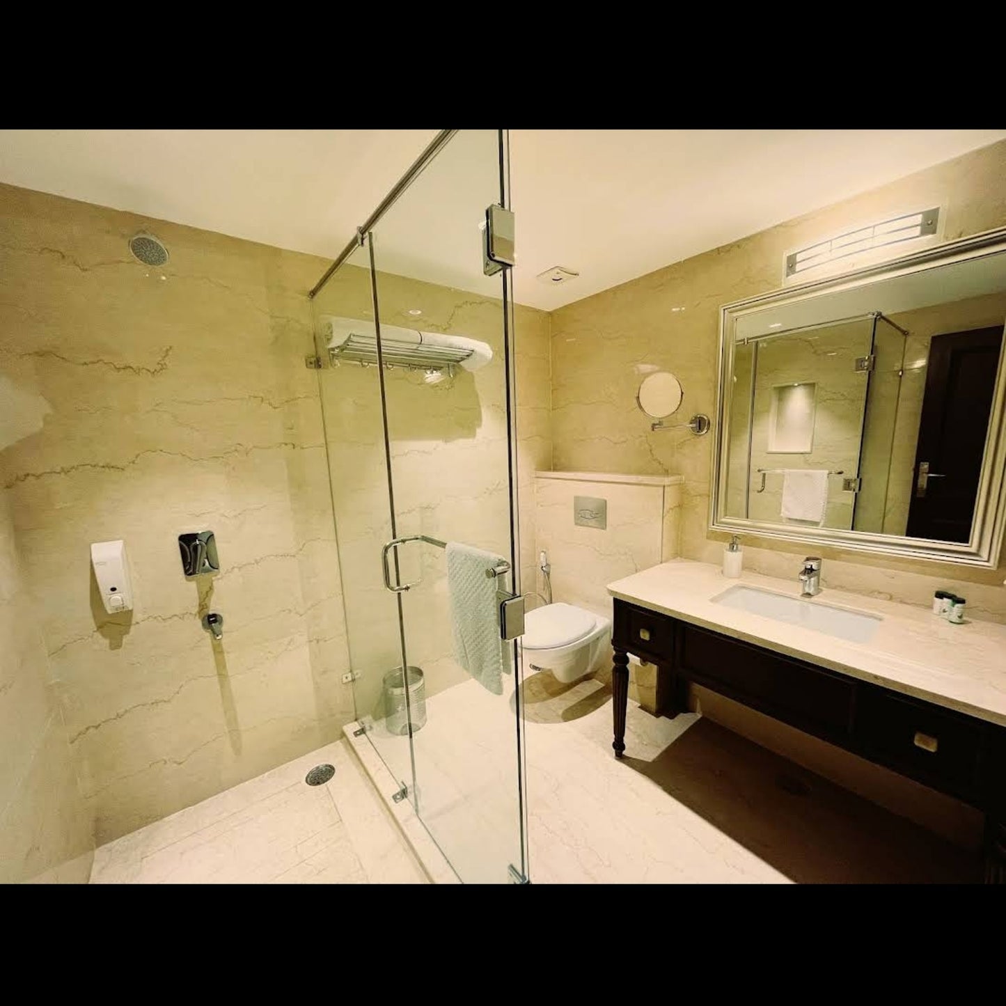 WelcomHeritage Kasmanda Palace